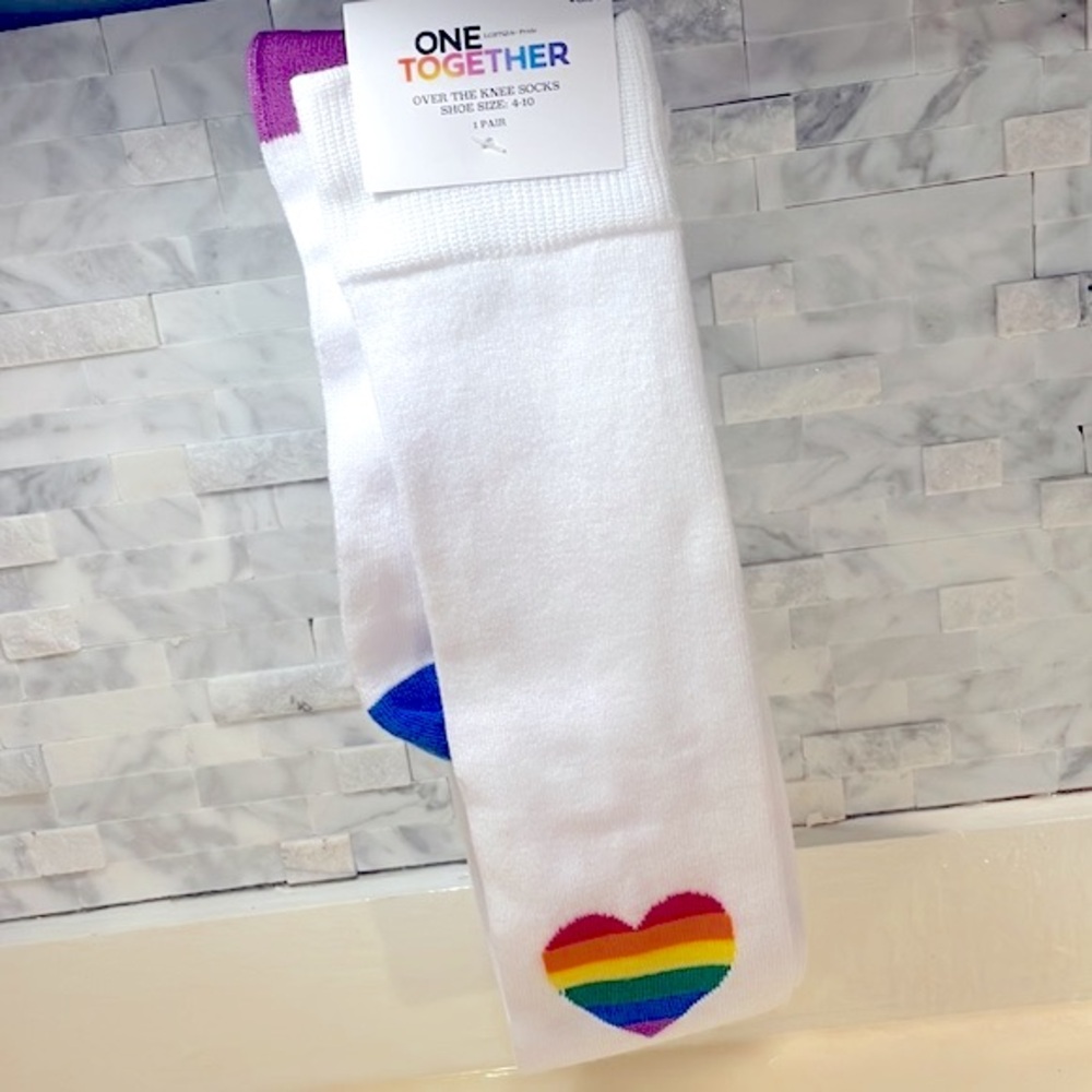 🆕 One Together Pride 🏳️‍🌈 One Size Over-the-Knee High Rainbow Heart Socks